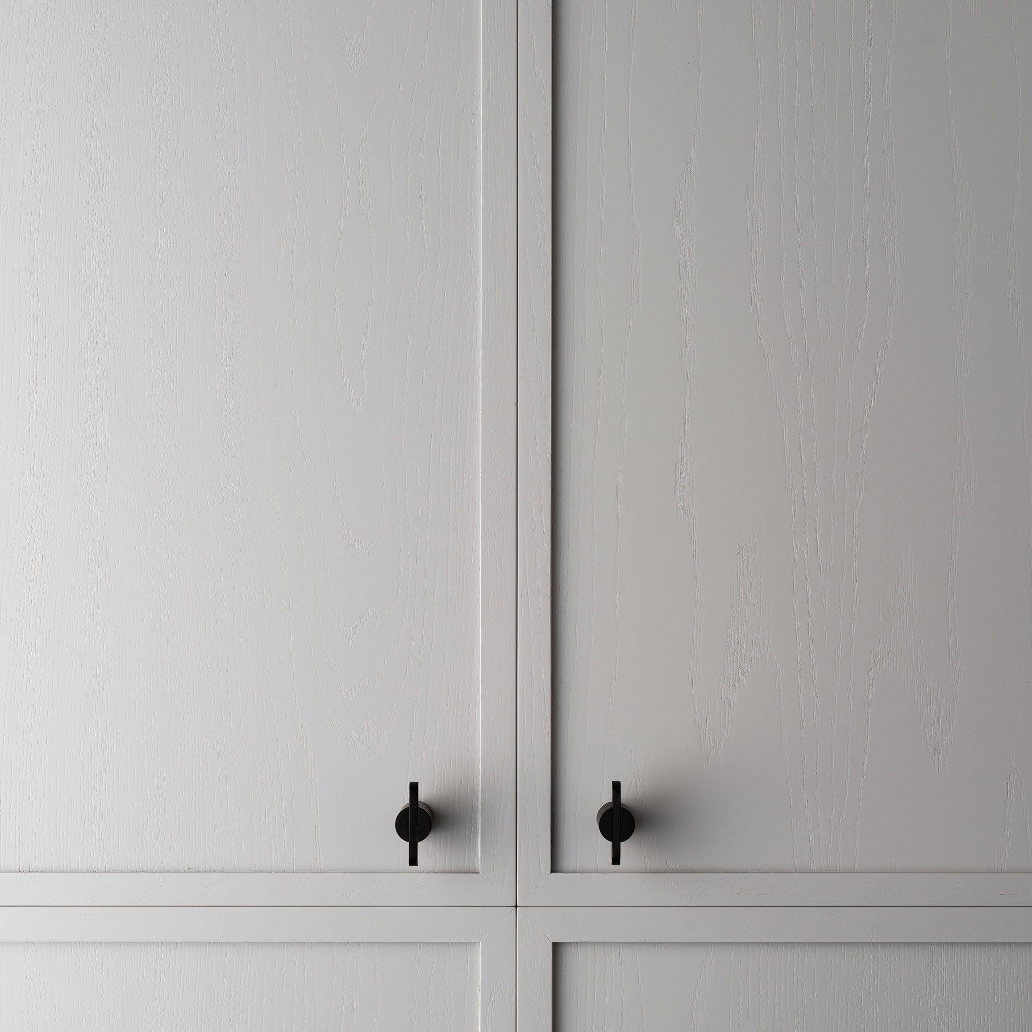 Luca Single T Handle