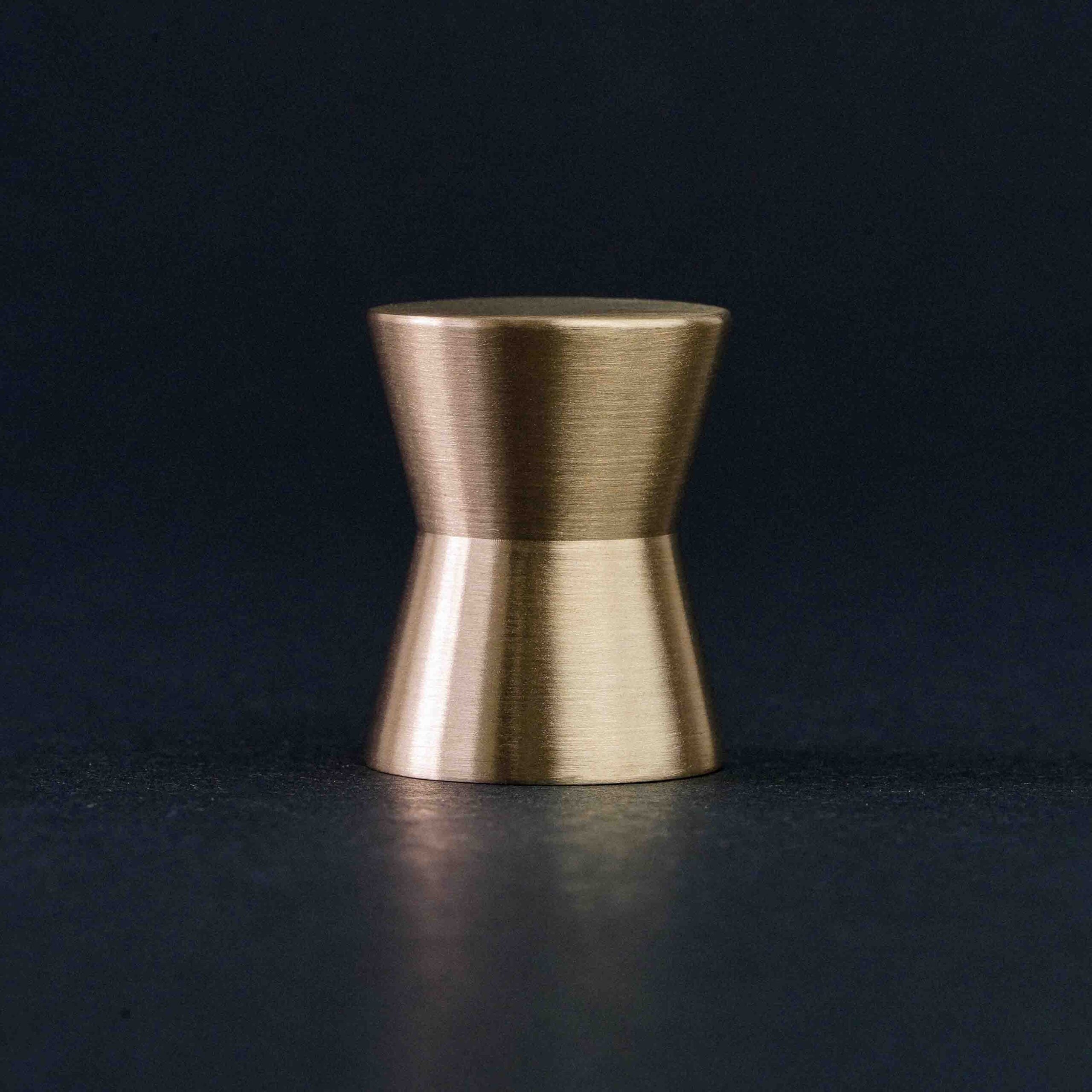 Yuki Tapered Knob