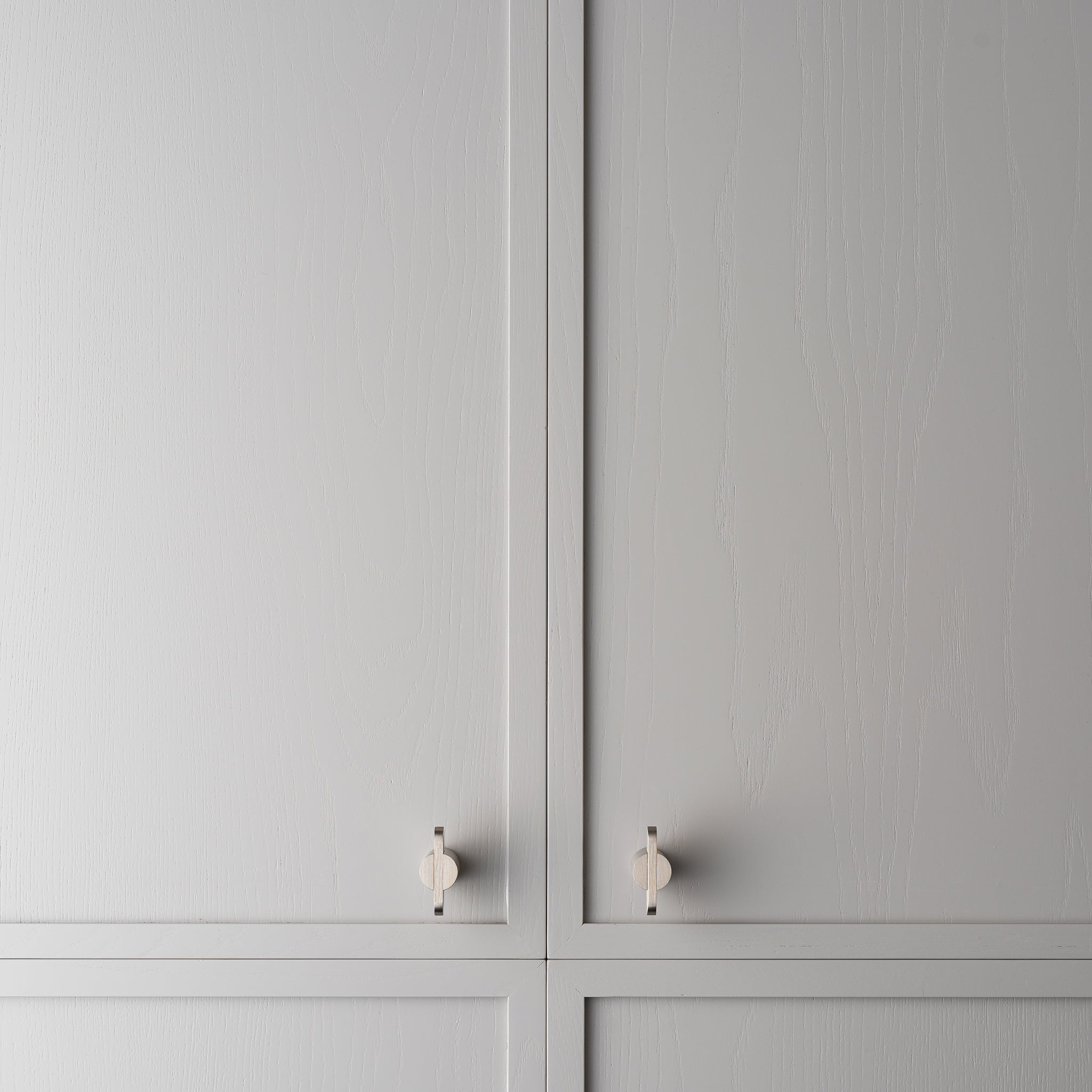 Luca Single T Handle